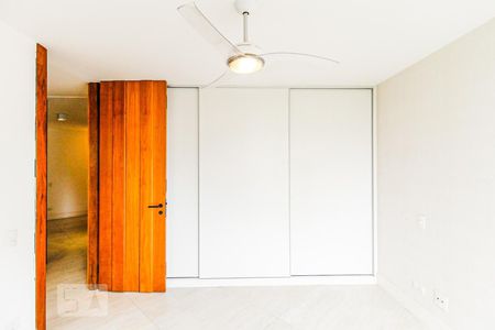 Apartamento para alugar com 386m², 3 quartos e 4 vagasSuíte 2