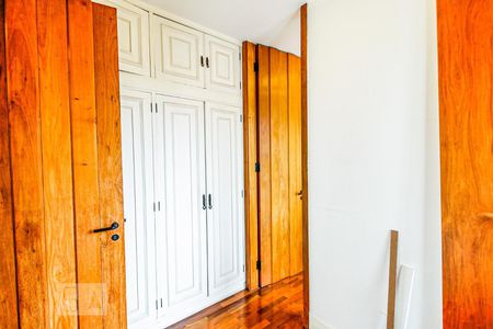 Apartamento para alugar com 386m², 3 quartos e 4 vagasQuarto de Serviço 1