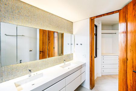 Apartamento para alugar com 386m², 3 quartos e 4 vagasBanheiro Suíte 3