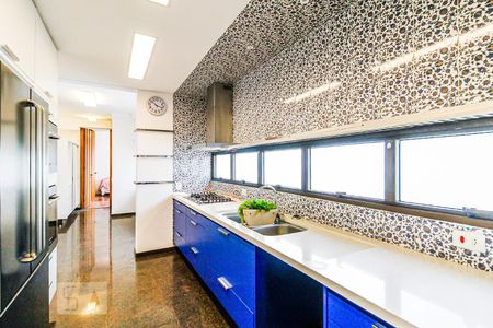 Apartamento para alugar com 386m², 3 quartos e 4 vagasCozinha