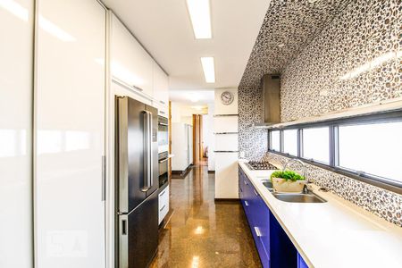 Apartamento para alugar com 386m², 3 quartos e 4 vagasCozinha