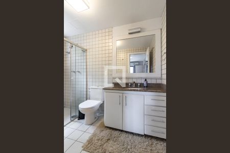 Apartamento para alugar com 49m², 1 quarto e 1 vaga Apartamento para alugar com 49m², 1 quarto e 1 vagaBanheiro da Suíte