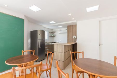 Apartamento para alugar com 43m², 1 quarto e 1 vaga Apartamento para alugar com 43m², 1 quarto e 1 vagaÁrea comum - Salão de festas