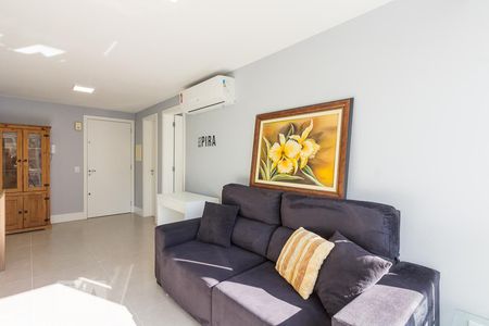 Sala de apartamento à venda com 1 quarto, 43m² em Petrópolis, Porto Alegre