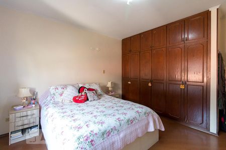 Casa à venda com 431m², 4 quartos e 5 vagasQuarto 4 suíte