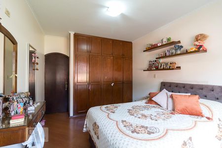 Casa à venda com 431m², 4 quartos e 5 vagasQuarto 2