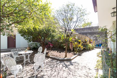 Casa à venda com 431m², 4 quartos e 5 vagasJardim