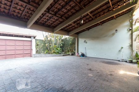 Casa à venda com 431m², 4 quartos e 5 vagasGaragem e quintal