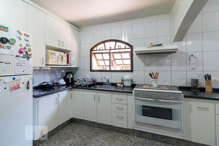 Casa à venda com 431m², 4 quartos e 5 vagasCozinha