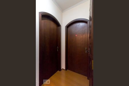 Casa à venda com 431m², 4 quartos e 5 vagasCorredor