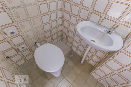 Apartamento para alugar com 67m², 2 quartos e 1 vaga Apartamento para alugar com 67m², 2 quartos e 1 vagaBanheiro de Serviço