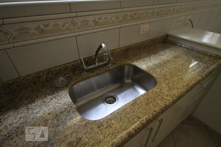 Casa à venda com 101m², 2 quartos e 2 vagasCozinha