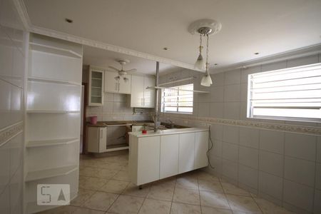 Casa à venda com 101m², 2 quartos e 2 vagasCozinha