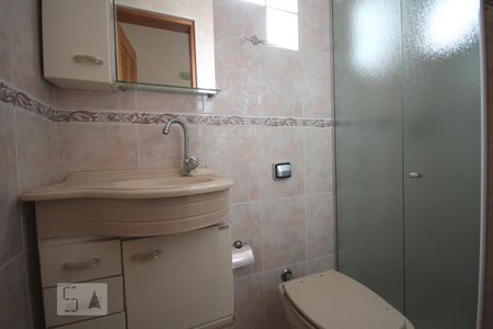 Casa à venda com 101m², 2 quartos e 2 vagasBanheiro de Serviço