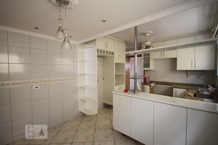 Casa à venda com 101m², 2 quartos e 2 vagasCozinha