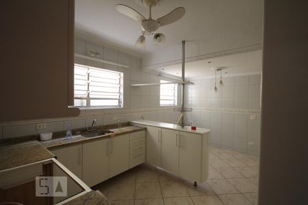 Casa à venda com 101m², 2 quartos e 2 vagasCozinha