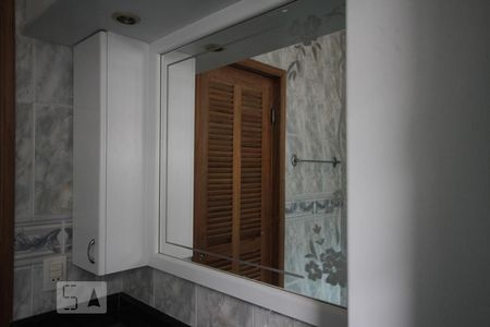 Casa à venda com 101m², 2 quartos e 2 vagasBanheiro