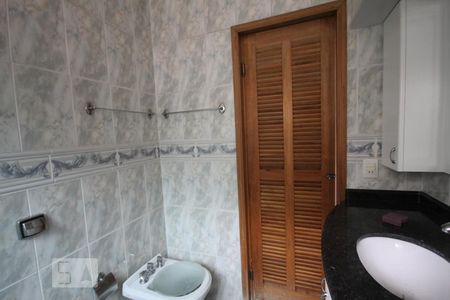 Casa à venda com 101m², 2 quartos e 2 vagasBanheiro