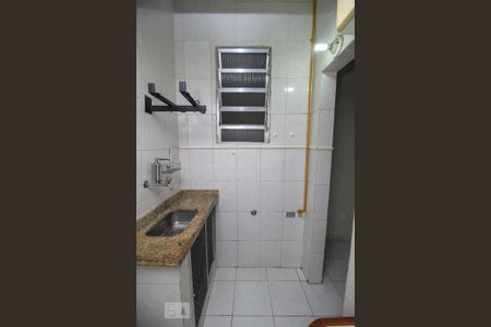 Cozinha - Armários de kitnet/studio para alugar com 1 quarto, 24m² em Catete, Rio de Janeiro