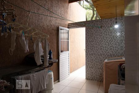 Casa à venda com 216m², 3 quartos e 3 vagasLavanderia