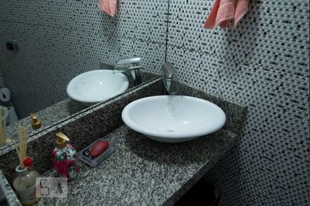 Casa à venda com 216m², 3 quartos e 3 vagasBanheiro de Serviço