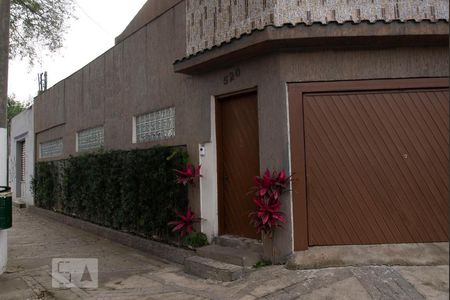 Casa à venda com 216m², 3 quartos e 3 vagasEntrada