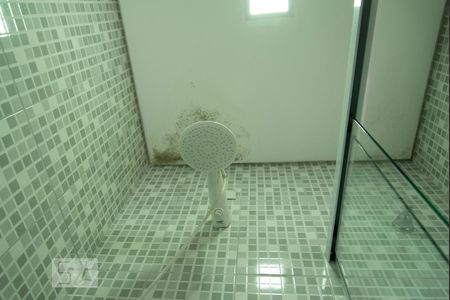 Casa à venda com 216m², 3 quartos e 3 vagasChuveiro