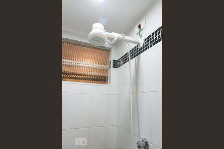 Apartamento à venda com 103m², 3 quartos e sem vagaChuveiro