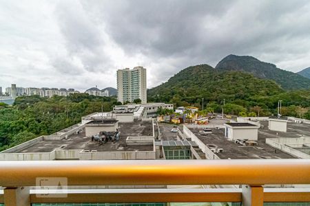 Vista da Varanda da Sala de apartamento à venda com 1 quarto, 47m² em Camorim, Rio de Janeiro