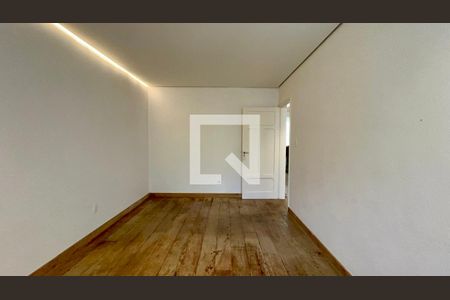 Suite de apartamento à venda com 2 quartos, 80m² em Jardim Paulistano, São Paulo