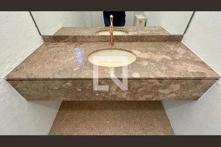 Lavabo de apartamento para alugar com 2 quartos, 80m² em Jardim Paulistano, São Paulo