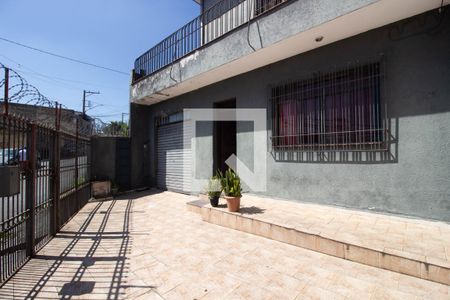 Casa à venda com 328m², 3 quartos e 3 vagas Casa à venda com 328m², 3 quartos e 3 vagasÁrea Externa