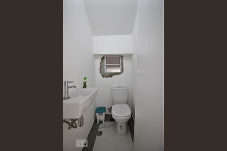 Lavabo de casa à venda com 3 quartos, 138m² em Jardim Monte Kemel, São Paulo