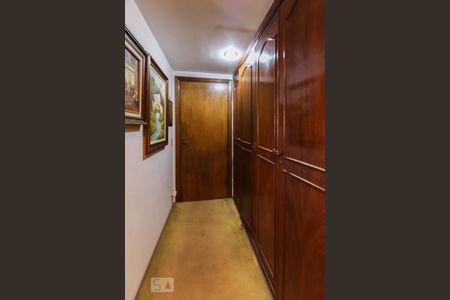 Apartamento à venda com 189m², 4 quartos e 3 vagas Apartamento à venda com 189m², 4 quartos e 3 vagasCorredor