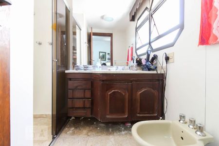 Apartamento à venda com 189m², 4 quartos e 3 vagas Apartamento à venda com 189m², 4 quartos e 3 vagasBanheiro do Quarto 3