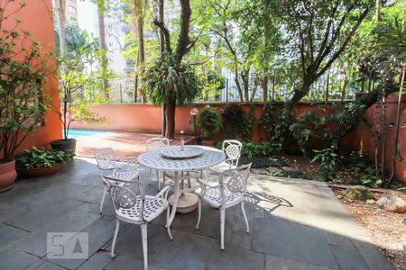 Apartamento à venda com 189m², 4 quartos e 3 vagas Apartamento à venda com 189m², 4 quartos e 3 vagasÁrea comum