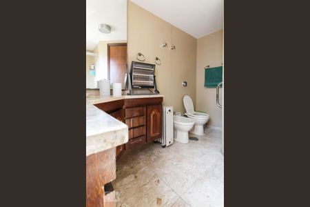 Apartamento à venda com 189m², 4 quartos e 3 vagas Apartamento à venda com 189m², 4 quartos e 3 vagasBanheiro