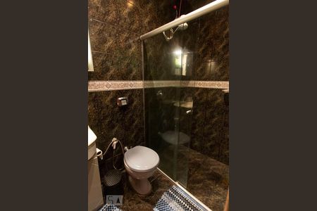 Casa à venda com 225m², 3 quartos e 5 vagasBanheiro