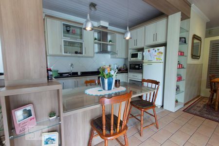 Casa à venda com 225m², 3 quartos e 5 vagasCozinha