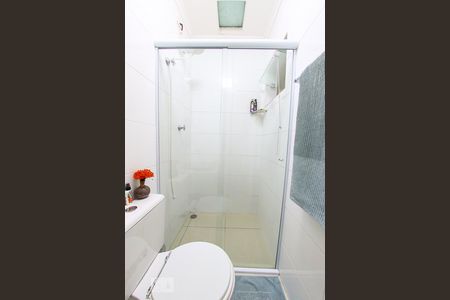 Banheiro da Suite 1 de casa à venda com 2 quartos, 100m² em Vila Mazzei, São Paulo
