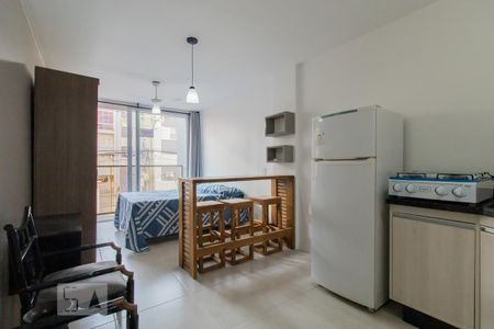 Sala/Cozinha de kitnet/studio para alugar com 1 quarto, 35m² em Pátria Nova, Novo Hamburgo
