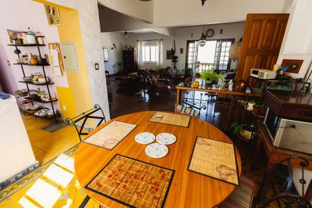 Apartamento à venda com 260m², 3 quartos e 2 vagasCopa