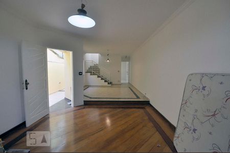 Sala de casa para alugar com 4 quartos, 180m² em Jardim Ester, São Paulo