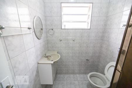 Banheiro Social de casa à venda com 2 quartos, 90m² em Jardim Trussardi, São Paulo