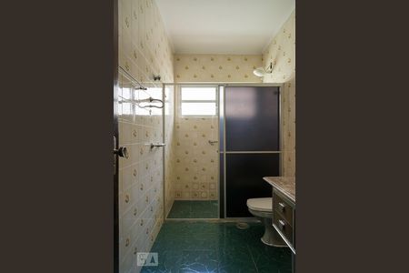 Banheiro de casa à venda com 3 quartos, 264m² em Alto da Lapa, São Paulo