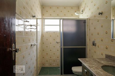 Banheiro de casa à venda com 3 quartos, 264m² em Alto da Lapa, São Paulo