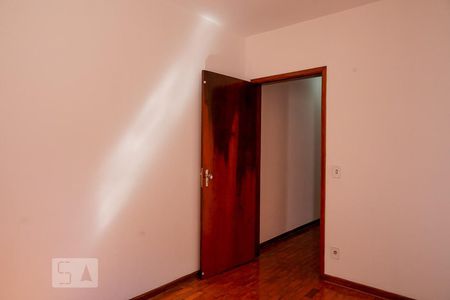 Casa à venda com 264m², 3 quartos e 4 vagasQuarto 2