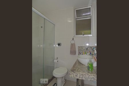 Apartamento à venda com 90m², 2 quartos e 1 vagaBanheiro 