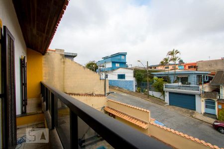 Casa à venda com 396m², 4 quartos e 8 vagasVaranda do quarto 2 e 3