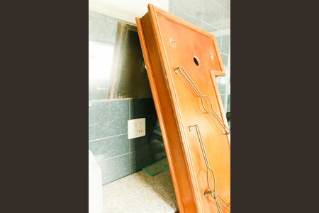 Casa à venda com 635m², 6 quartos e 8 vagas Casa à venda com 635m², 6 quartos e 8 vagasBanheiro Suíte 1